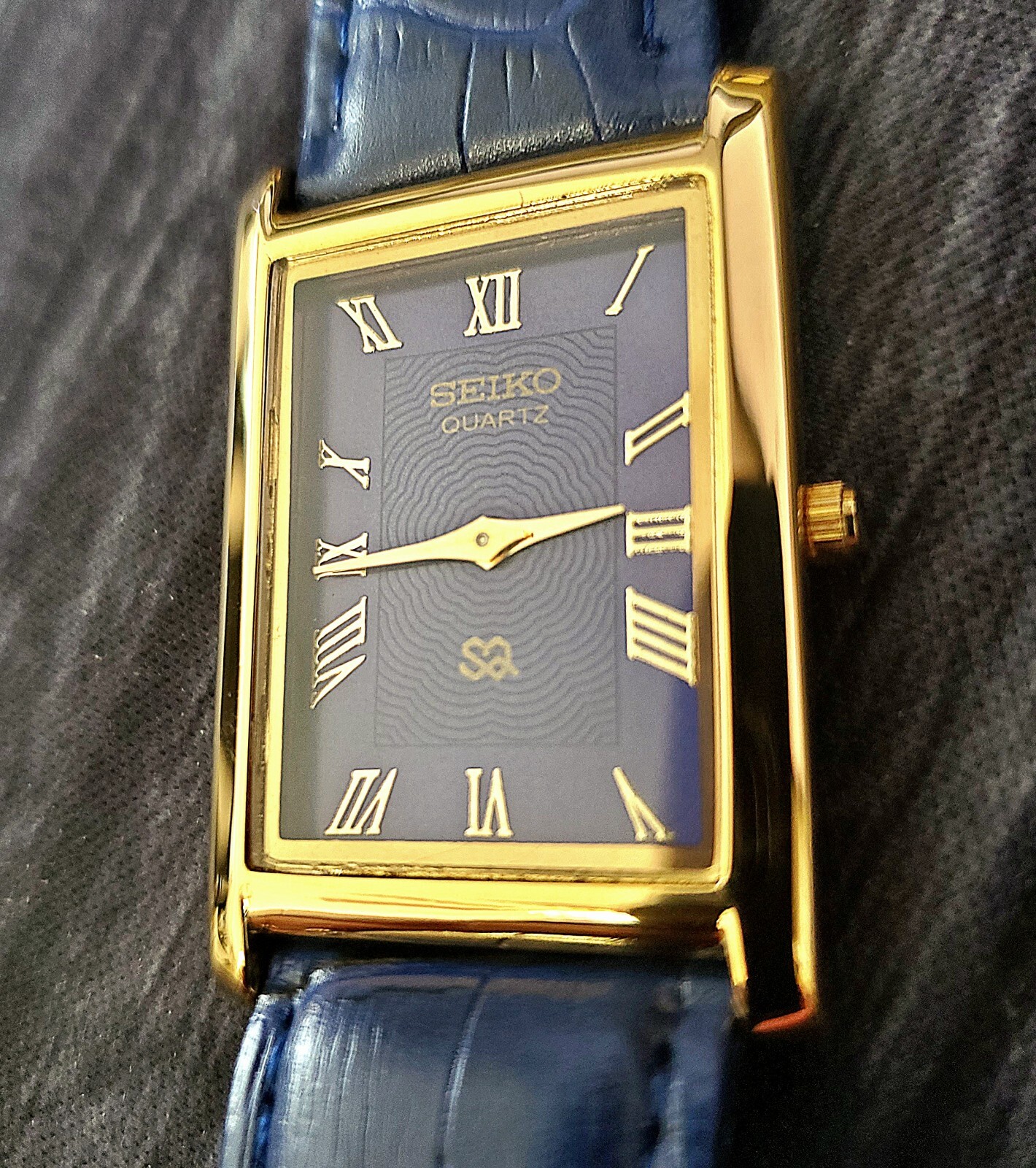 Vintage Rectangle Tank Gld Blu Blu Men Dress Watch New Mov Batt-