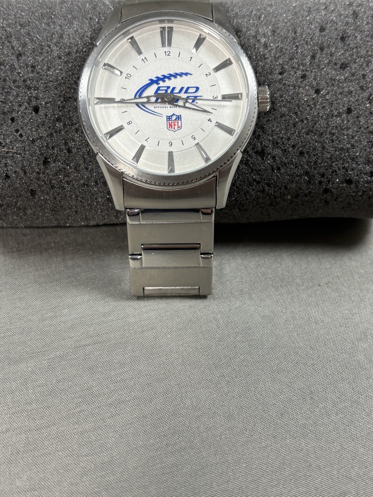 Fossil Bud Light PR-5369 NFL Football Beer Sponsor Mens Watch New Battery 43MM