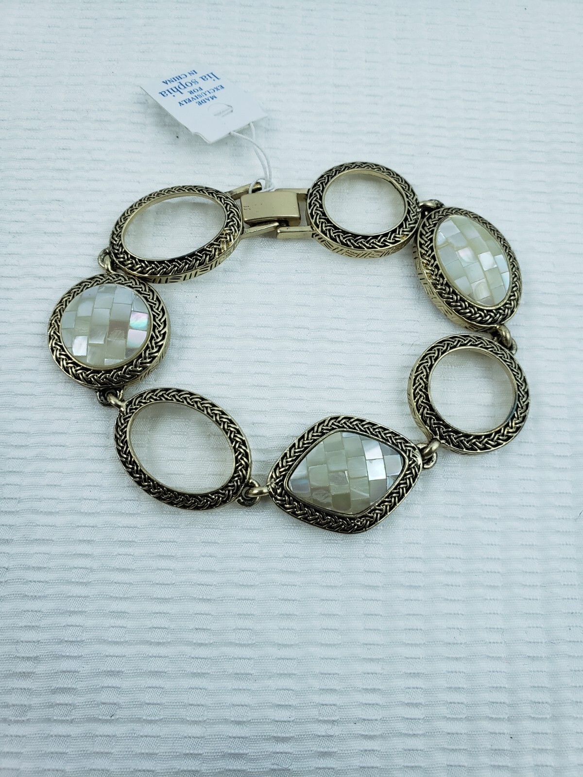 Lia Sophia Flexible Oval Linked Round Fold Over Closure Silver Bracelet 9″ Long