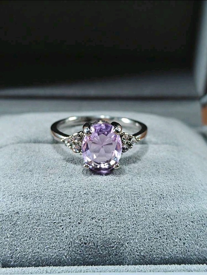 Silver-Plated Zinc Ring Purple Oval CZ With White/Colorless Inlay Size 5