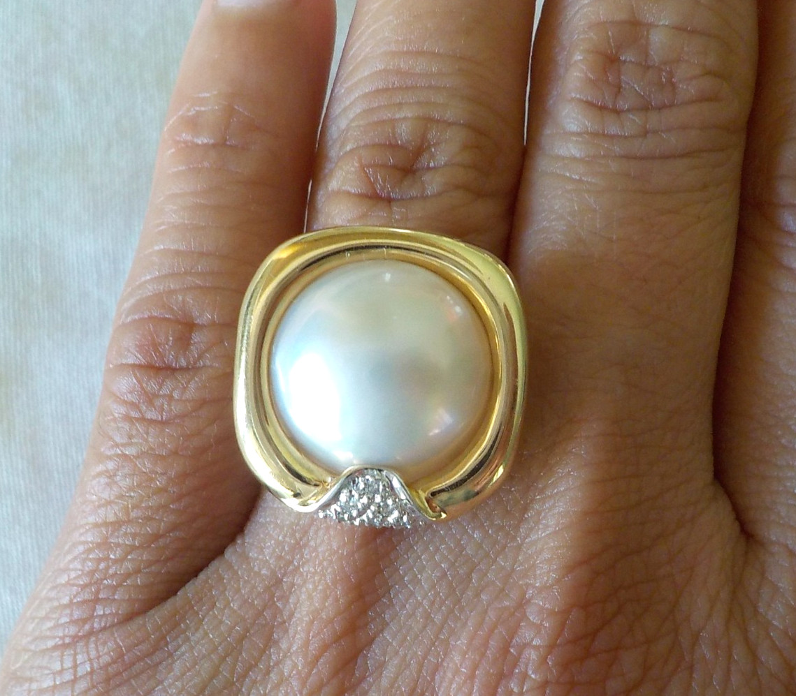 14K Yellow Gold Mabe Pearl Diamond Statement Ring – 6.40 gms, Sz 5.5, 12.8mm