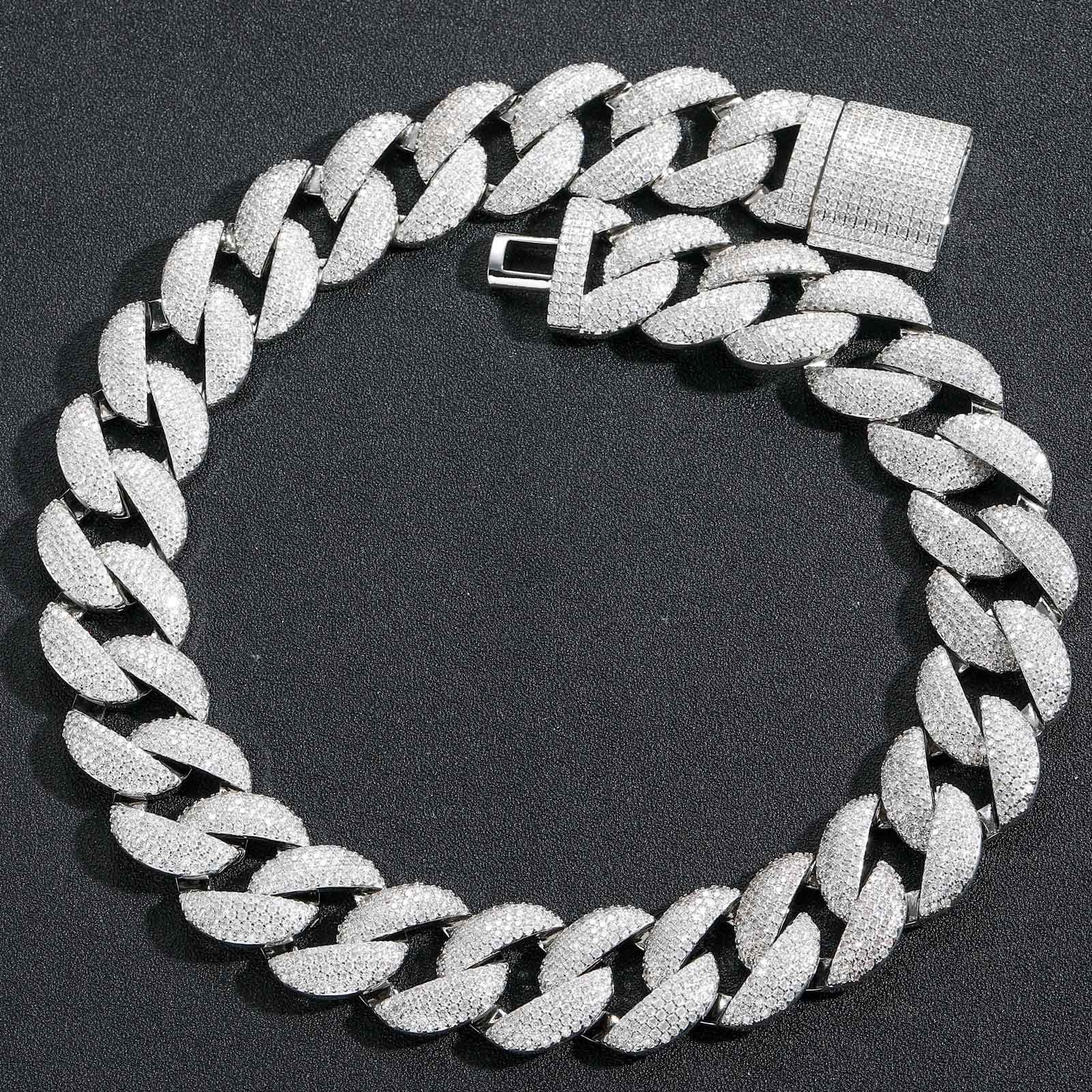 18-inch Hip-Hop Cuban Chain Necklace Diamonds Modern Trendy Fashion Necklace