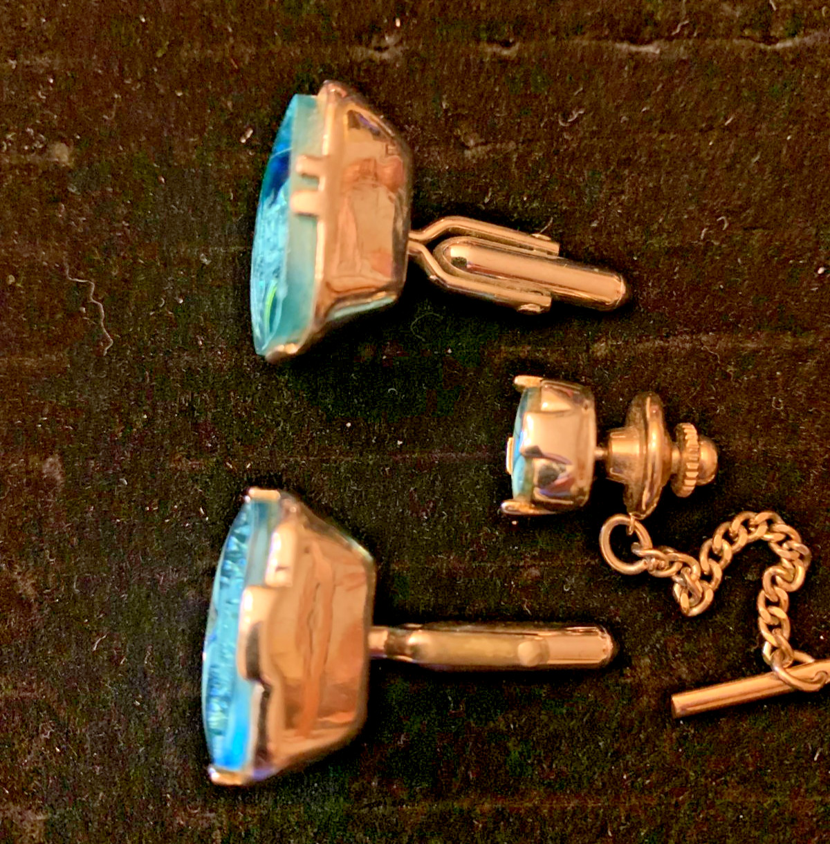 vintage Swank Holographic Taj Mahal cuff links W/Tie Tack