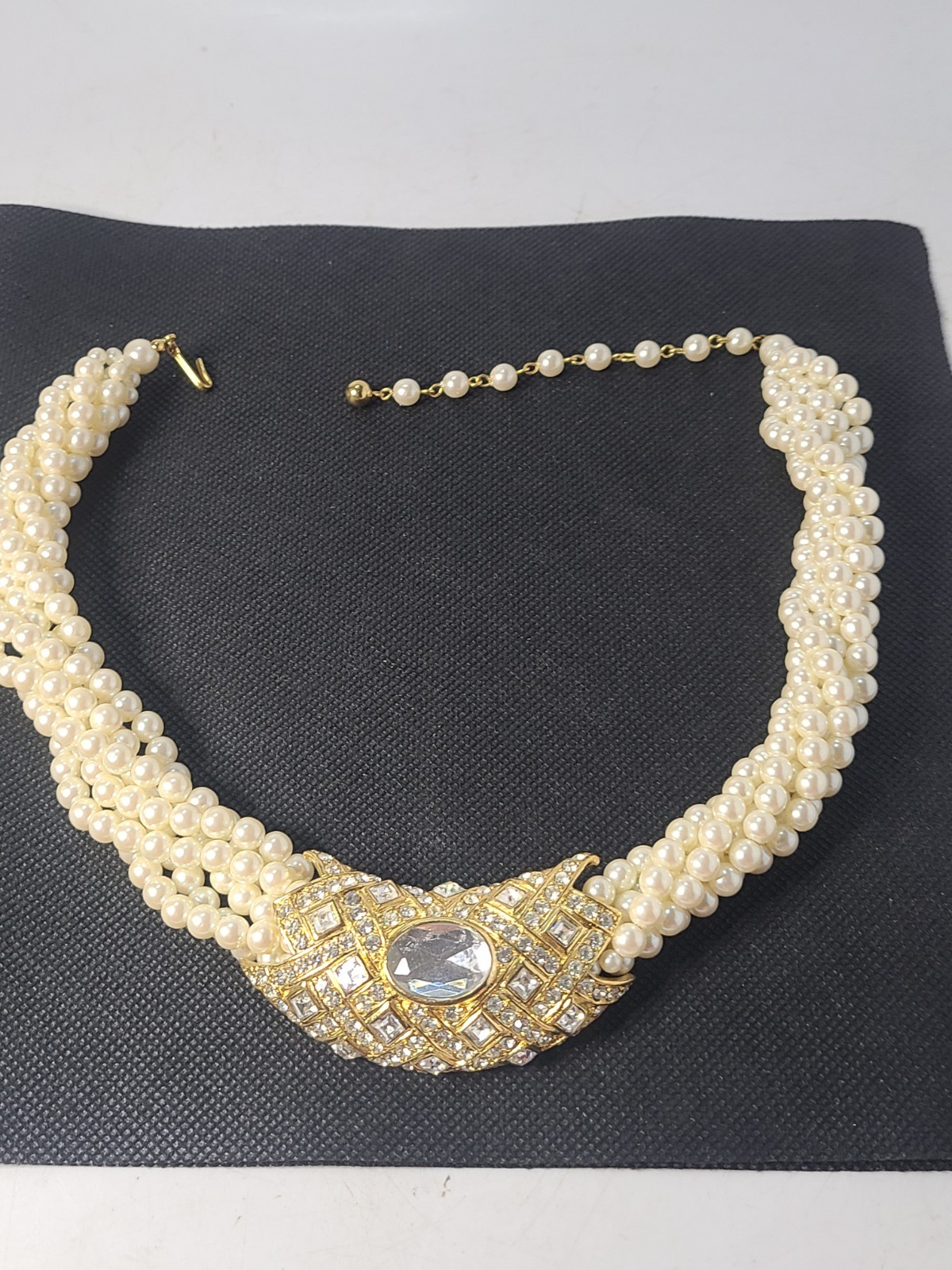 Vintage Signed Trifari 17 Multi Strand Pearl Rhinestone Necklace G2U