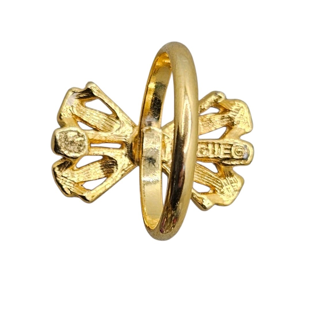 Vintage Vogue Gold Tone Ring Rhinestone Bow Shape Tied Knot size 7 Adjustable