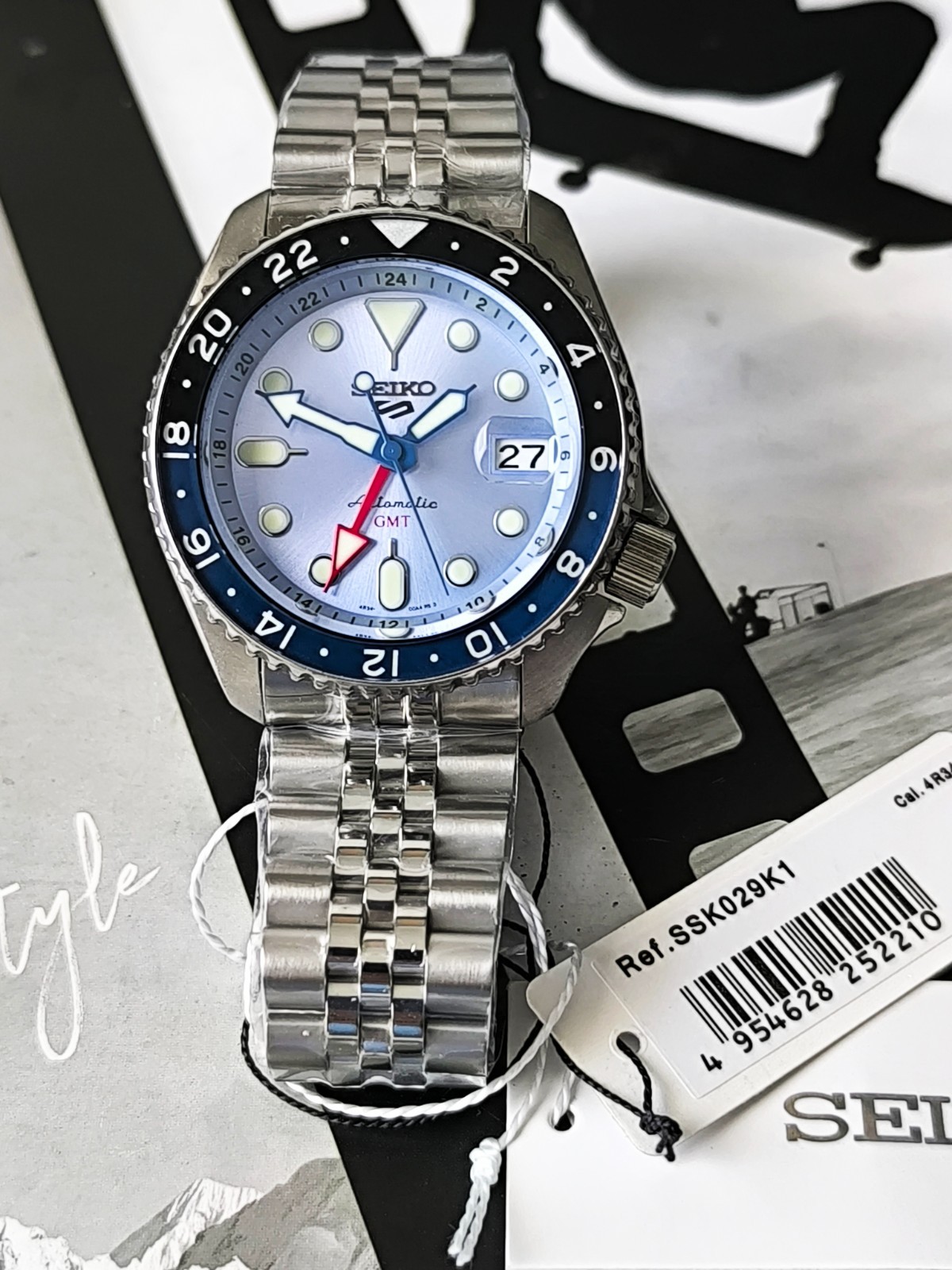 Seiko 5 sports Asia SSK029K1 SKX Style GMT ICE Blue (no/box*) SSK029K1
