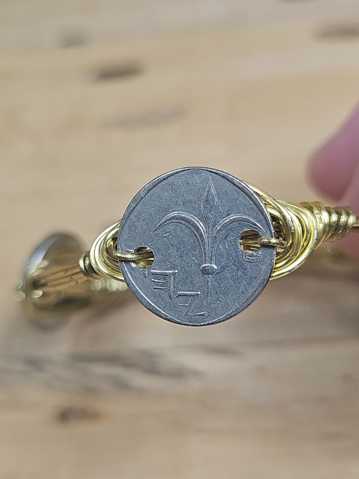 Custom Made Israel Sheqel Bracelet Size 7 R526