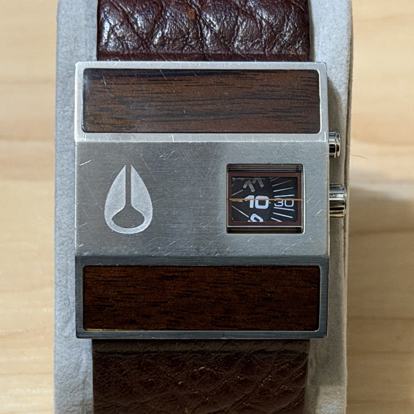 Nixon Rotolog Direct Time Wood Grain Brown Leather Analog Watch PARTS OR REPAIR