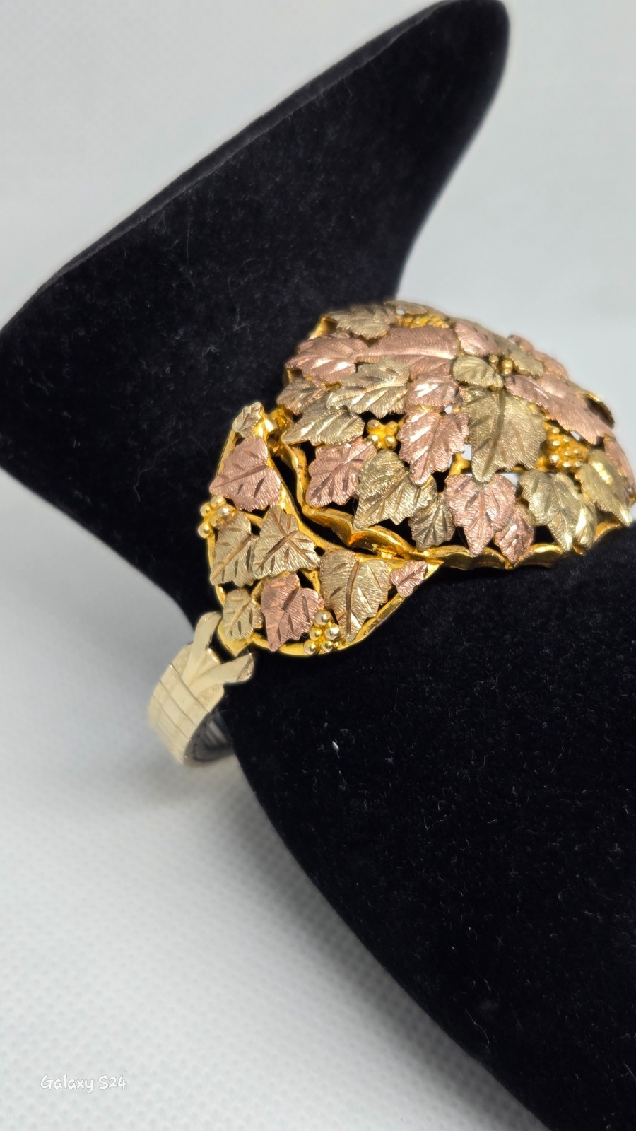 Landstrom’s Black Hills Gold 10K Bracelet