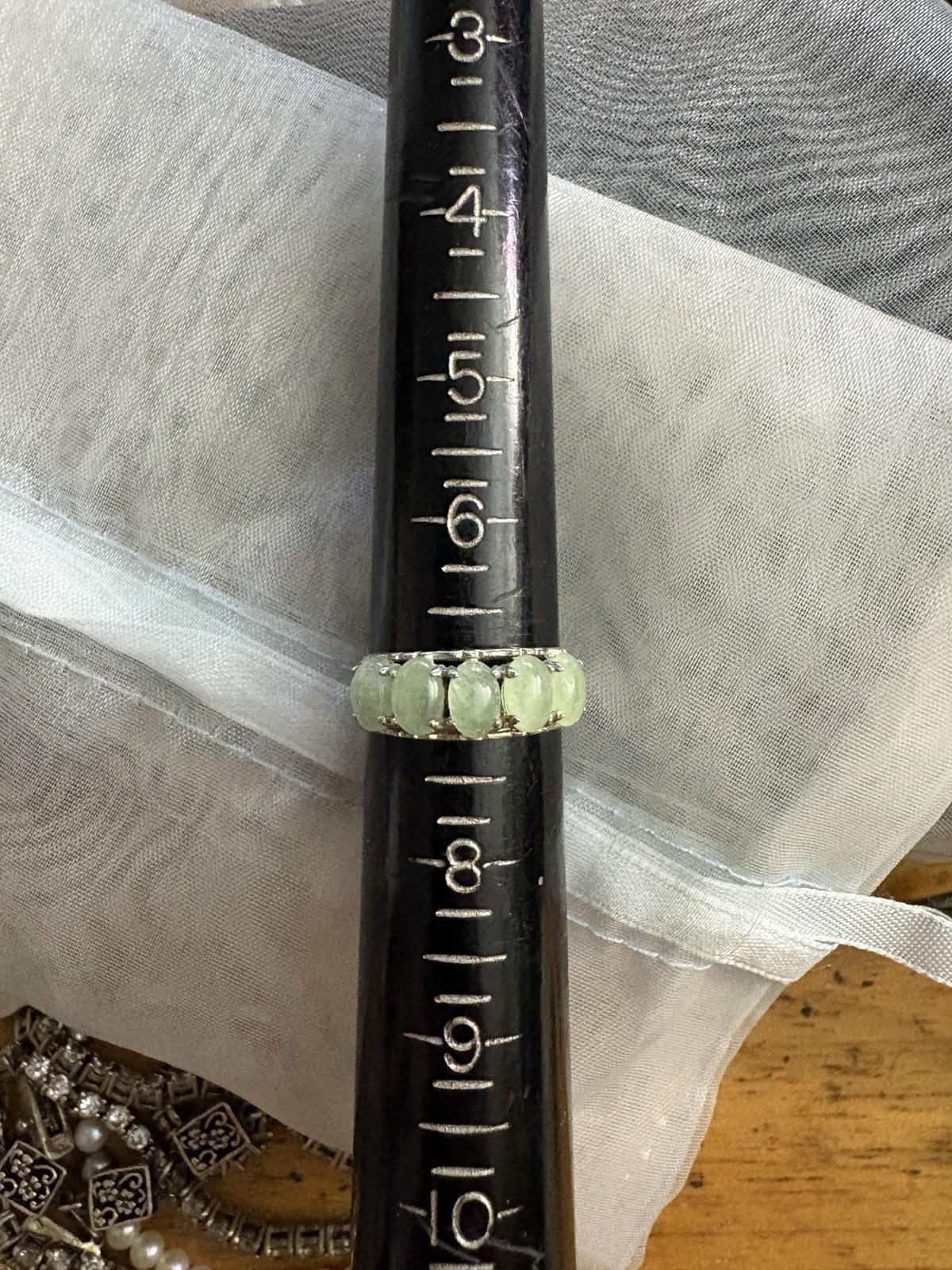 Sterling silver Ring 5 Oval Light Green Jade stones Size 7