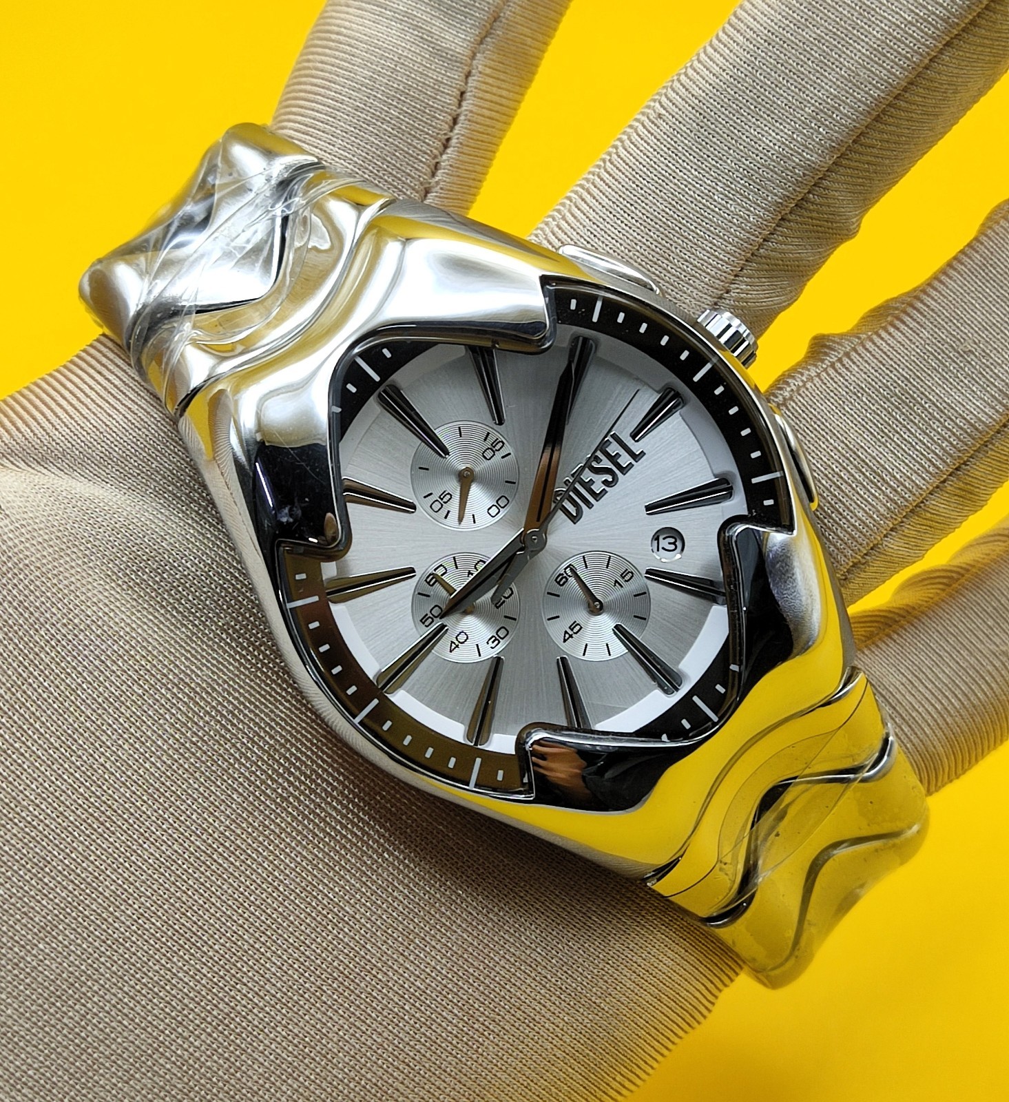 Premium Diesel Chronograph Silver Dial Analog Refurbished Men’s Wrist Watch