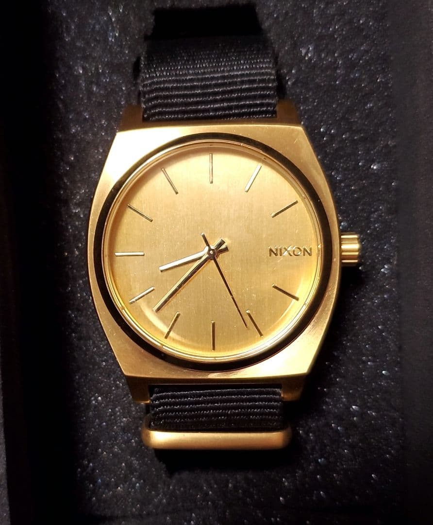 NIXON TIME TELLER GOLD/BLACK, brand new, unused, and fully functional.