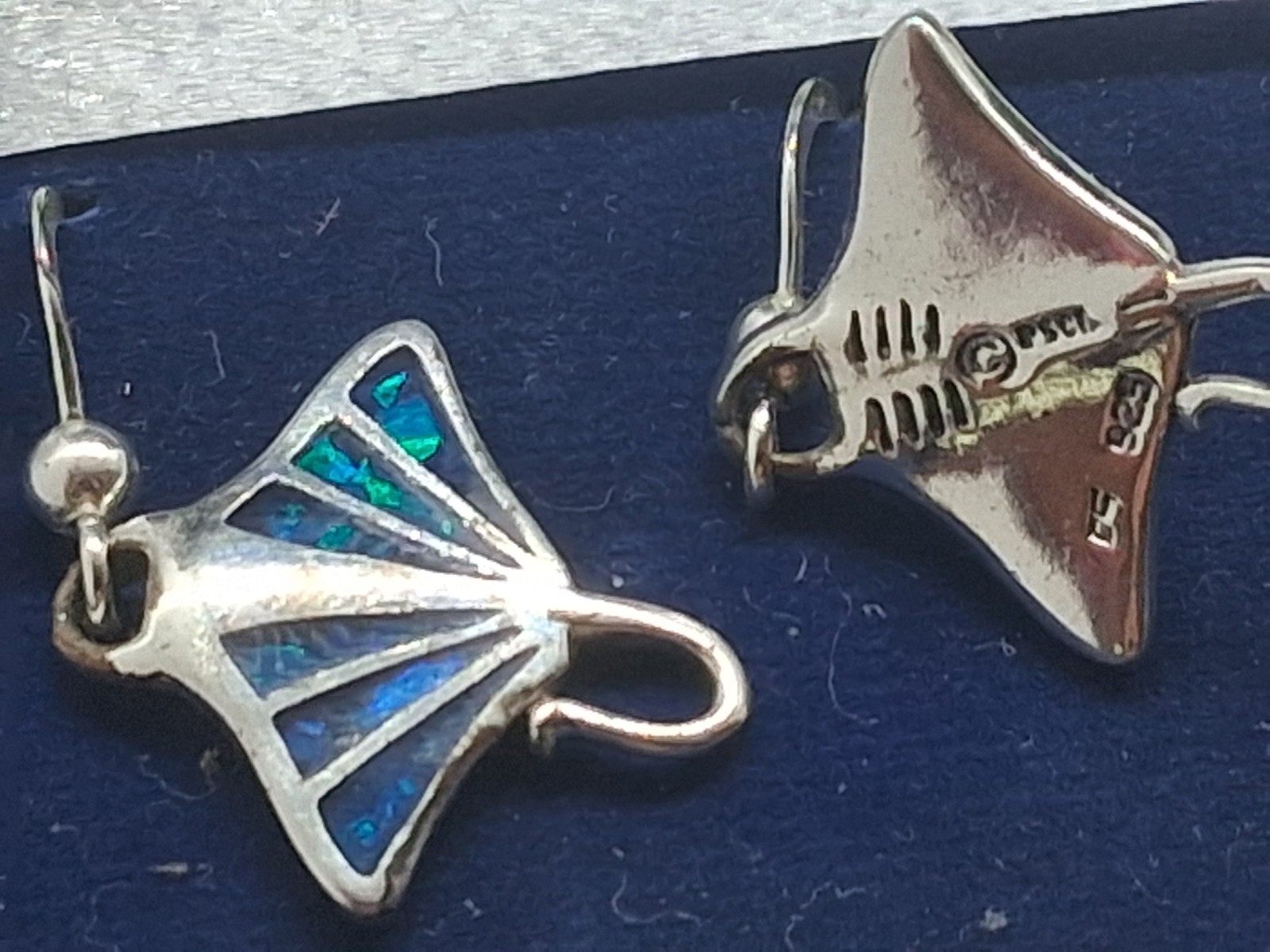 NEW PSCL Peter Stone 925 Sterling Silver Manta Ray Earrings 5g Pierced Dangle