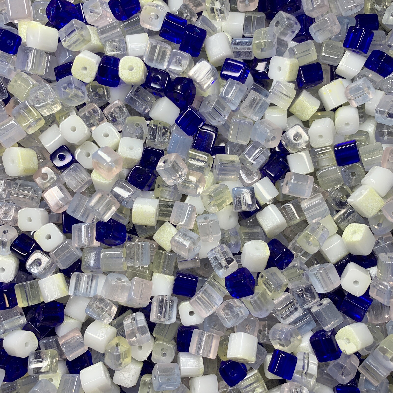 1LB/454G Assorted Blue/ Transparent/ White 6mm Square Cube Crystal Glass Beads