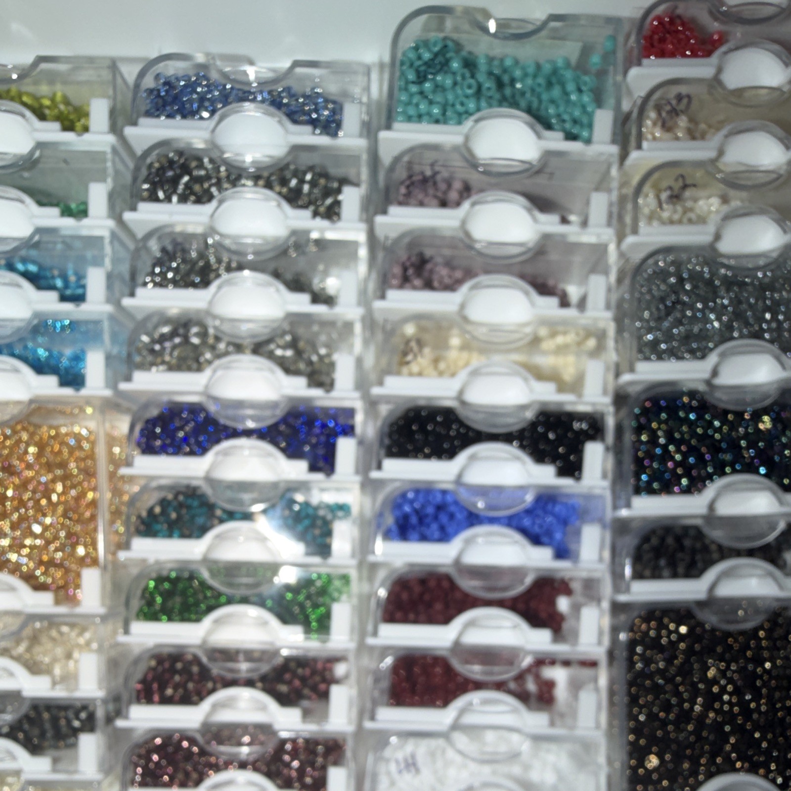 8/0 Glass Seed Beads Multicolor Round Assortment 70 Cases with Large Case