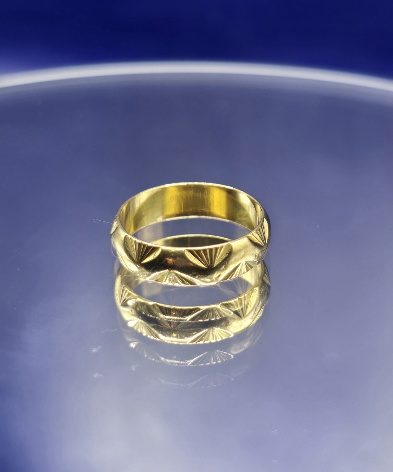22ct Gold Patterned Band Ring – Classic Textured Design Wedding Band