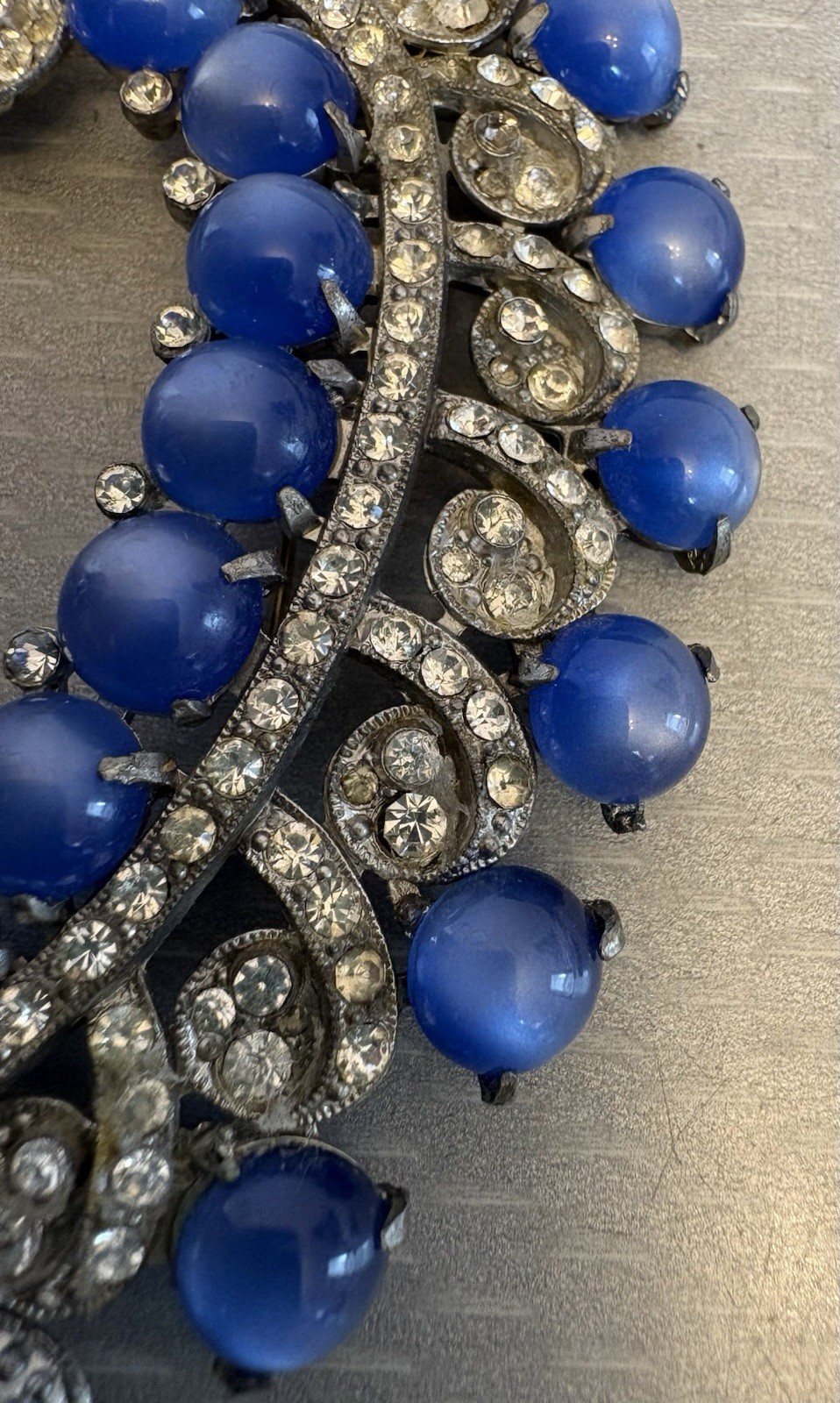 Retro 40s Vintage Brooch Blue Moonglow Lucite Cabs Rhinestone Feather Spray 4”