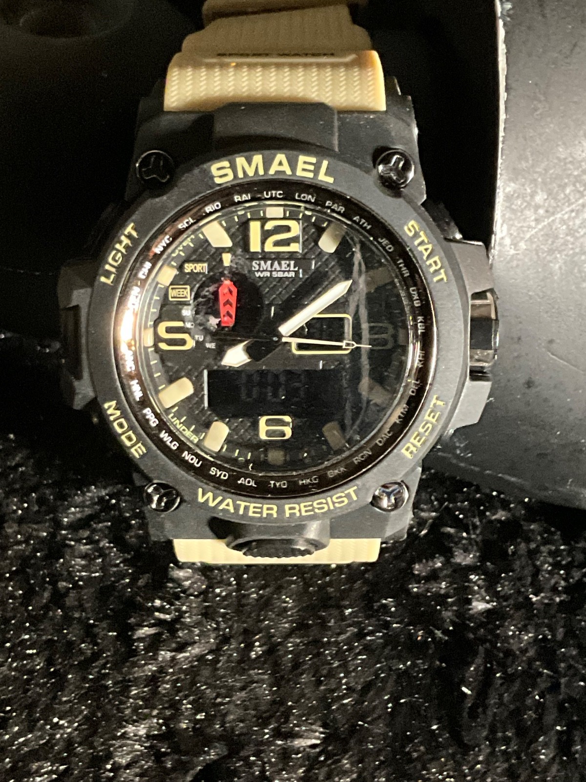 SMAEL Watches for Men 50M Waterproof Quartz Dual Display Wristwatch