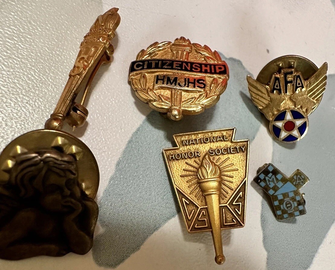 Vintage small pins lot 6 pins: National Honor Society &Citizenship&AFA,etc