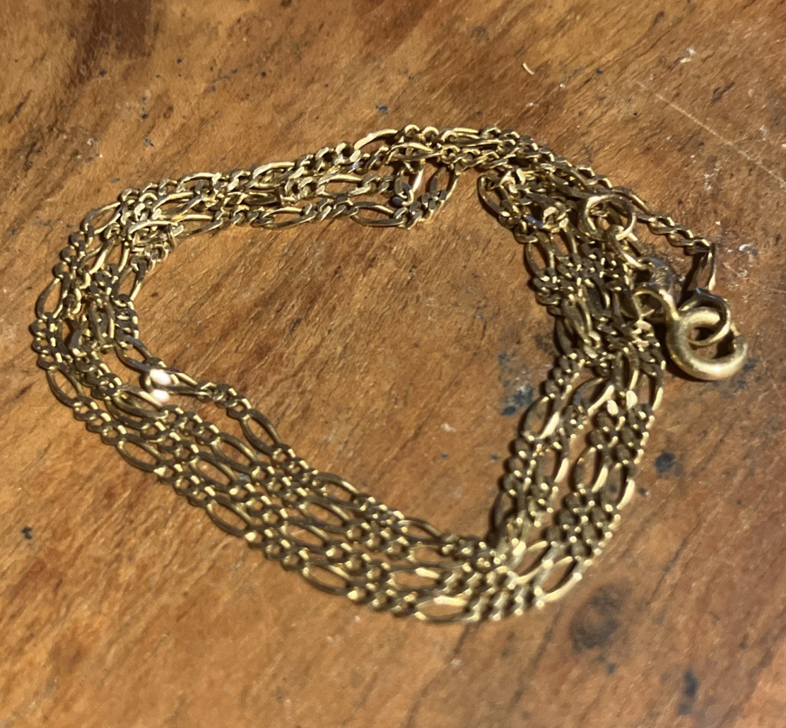 Solid 14k Yellow Gold Figaro Chain Necklace ~ 20″ Long, 2mm Wide, 2.47 Grams