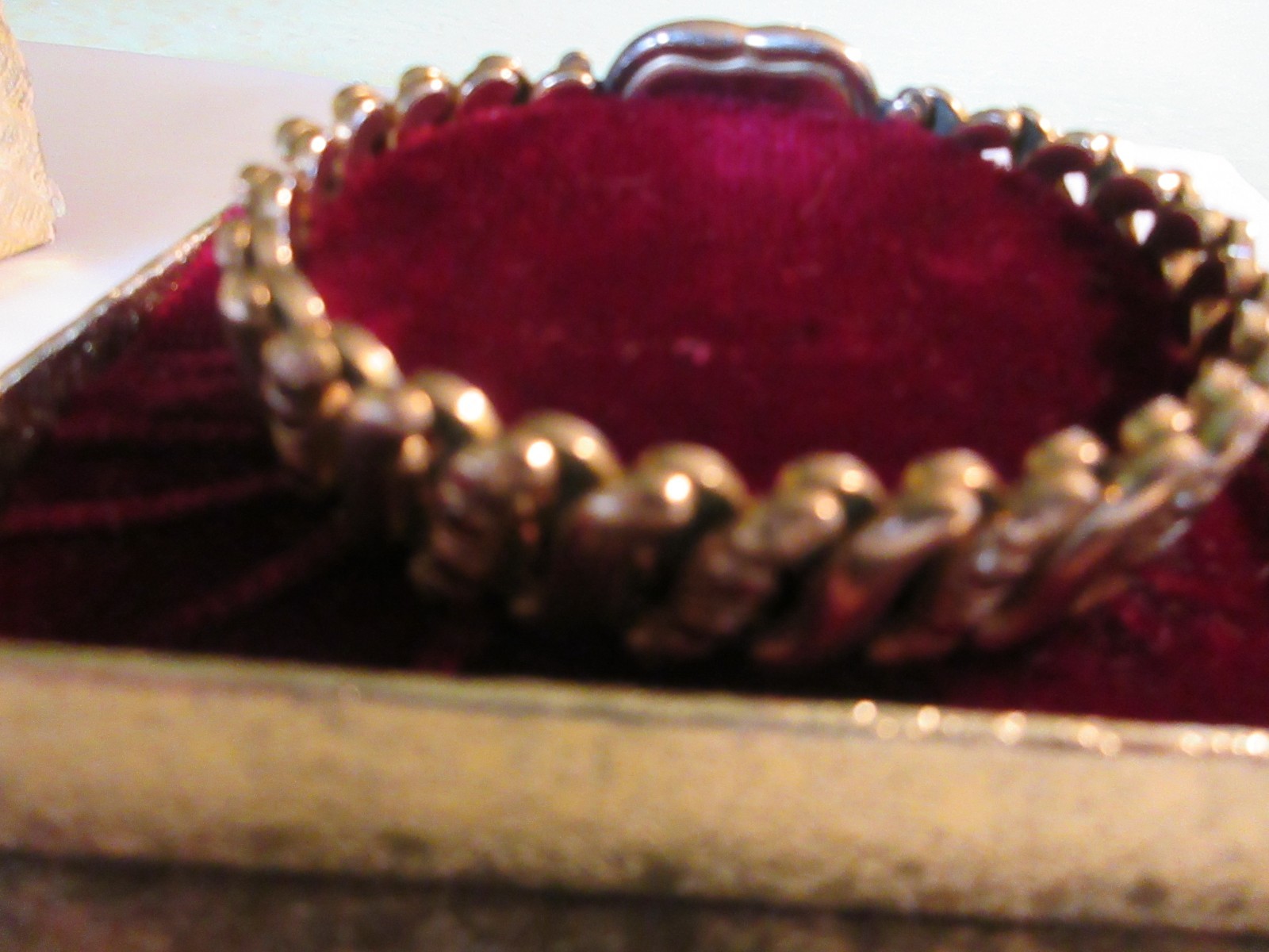 Vintage 1940″s WW11 Sweetheart Expansion Bracelet Victoria Gold Filled w/Box