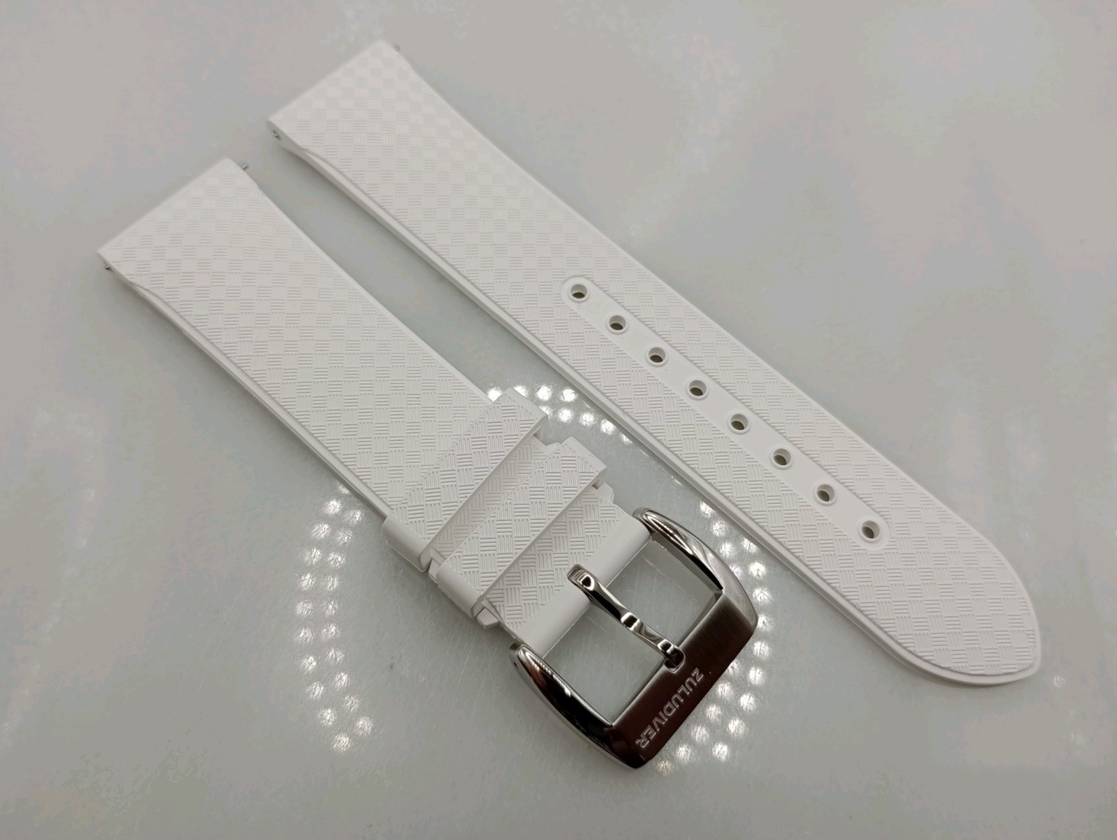 New 22mm Watchgecko Zuludiver HNBR Rubber Watch Strap White Quick Release 6B332