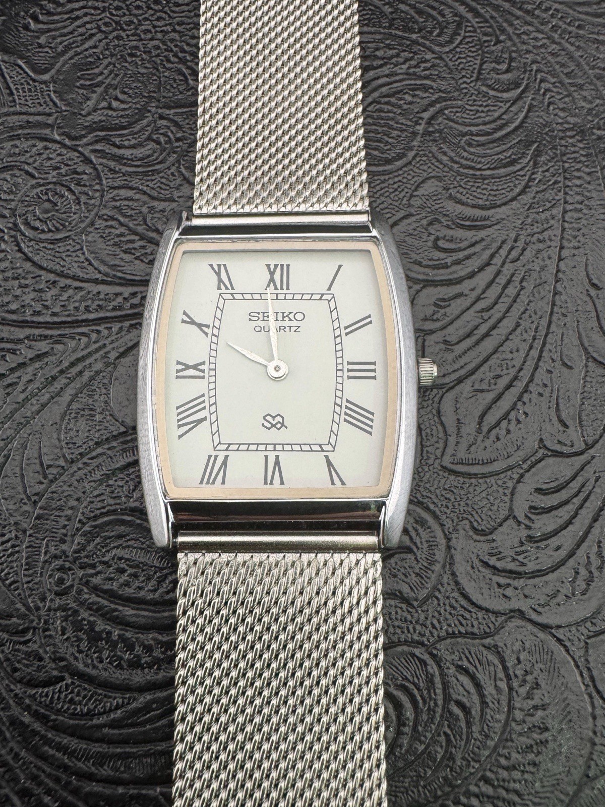 WHITE DIAL Vintage Seiko Slim Quartz Men’s Wrist Watch