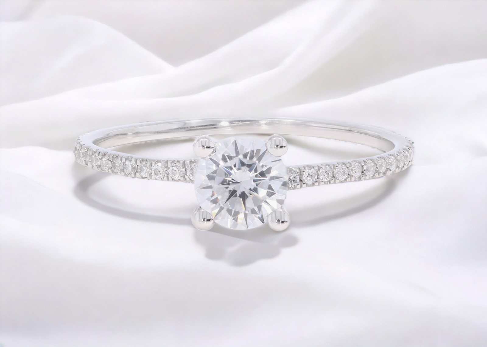 0.80Ct Round Cut Lab grown Diamond Solitaire Engagement Ring in Silver for Women