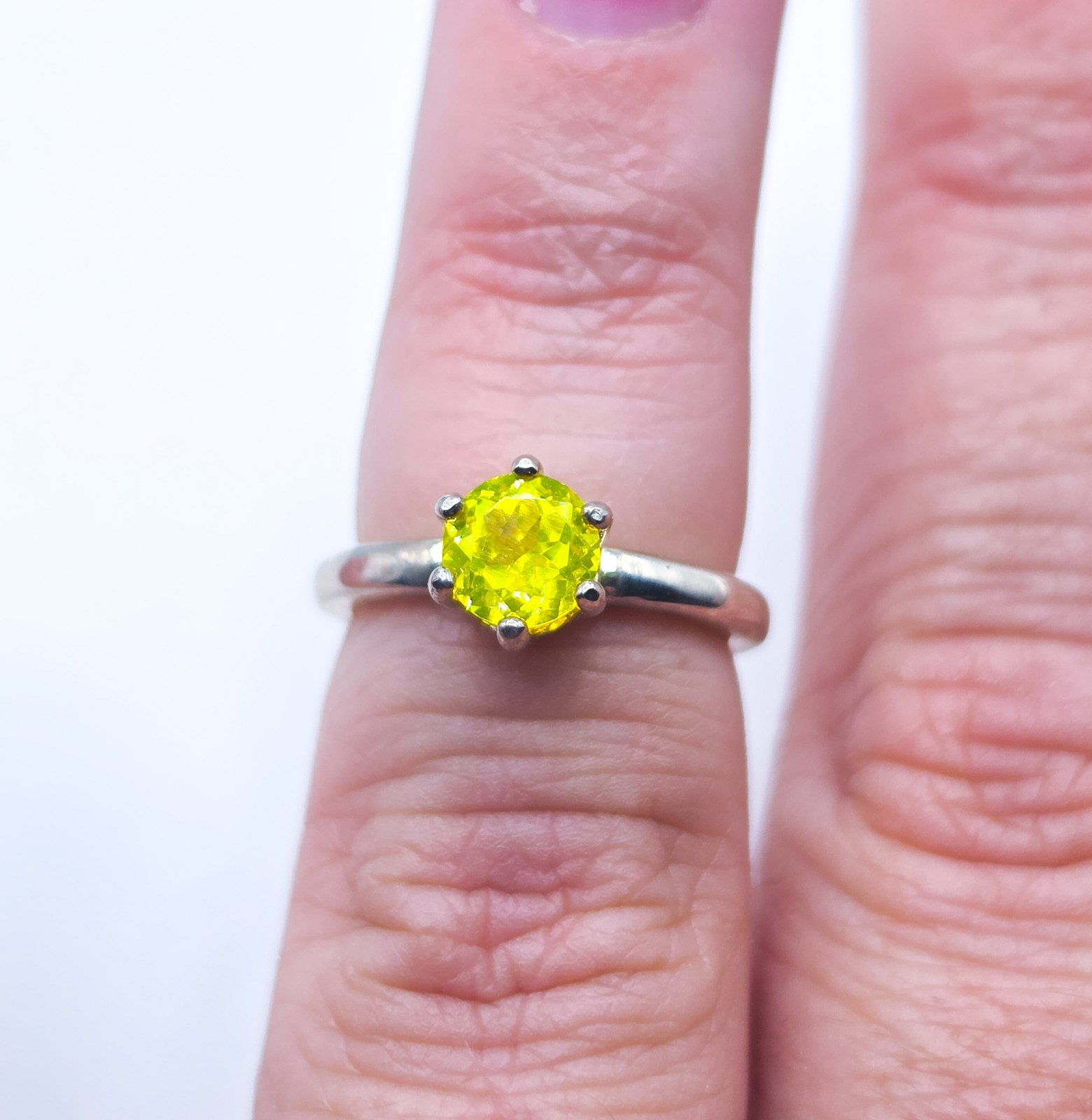 Sterling YAG Ring UV Yellow Yttrium Aluminum Garnet Round Cut Solitaire 925
