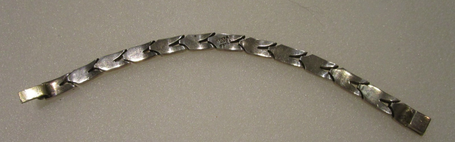 Vintage Mexico 526 Silvertone Hinged Panel Link Bracelet