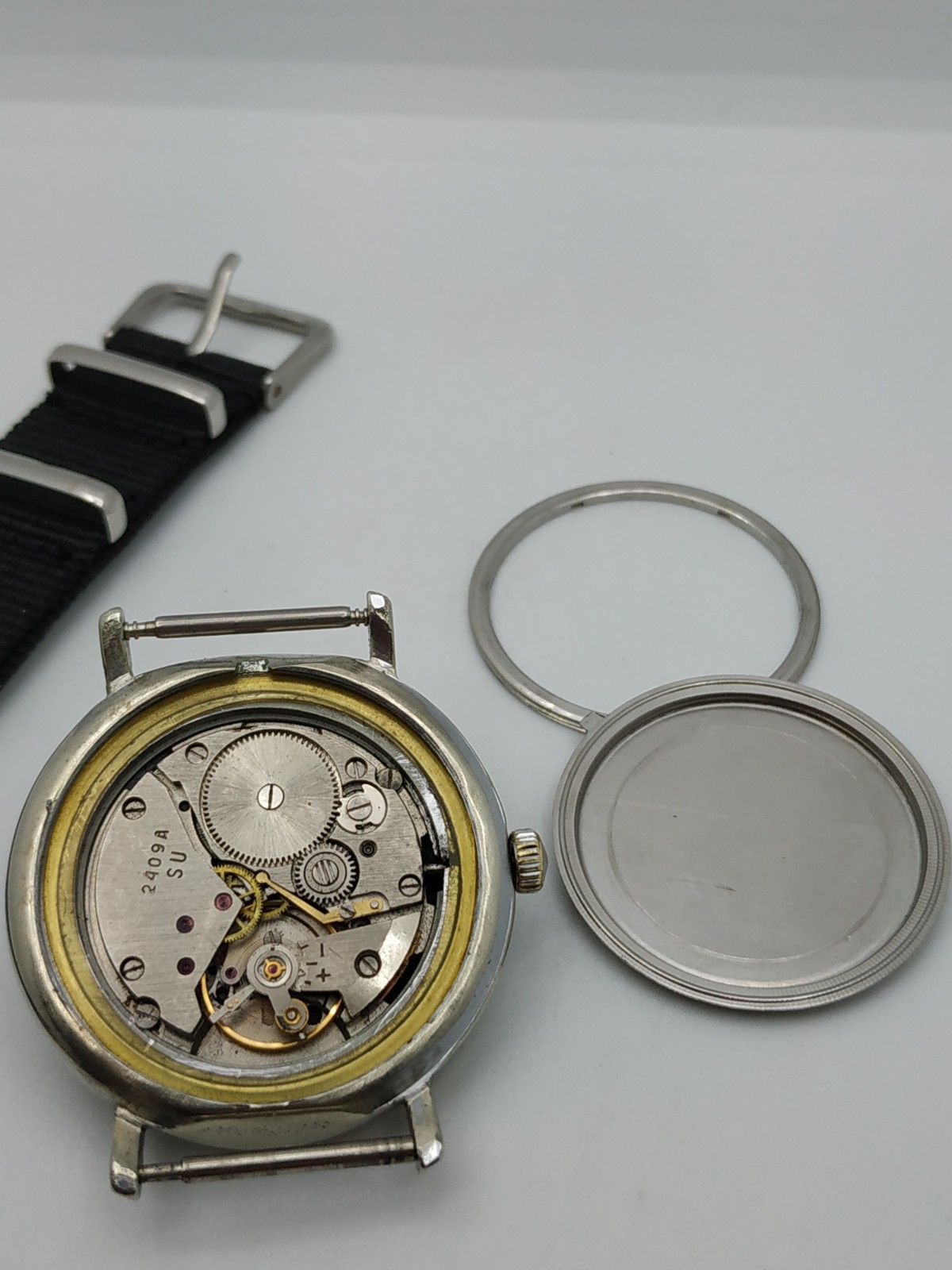 Men’s Classic Retro Watch Wostok Vostok Vintage Made in USSR Mechanical Soviet