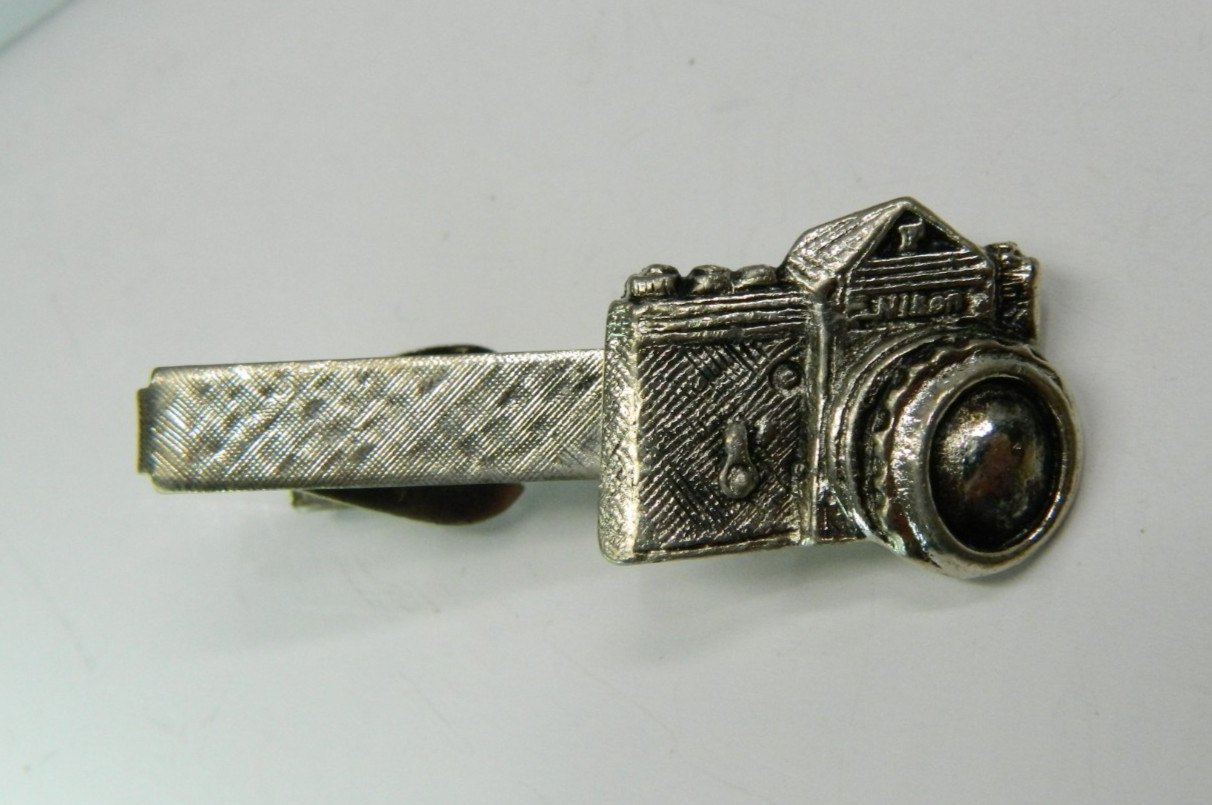 Vintage Silver tone NIKON SLR camera Tie Clip/Bar