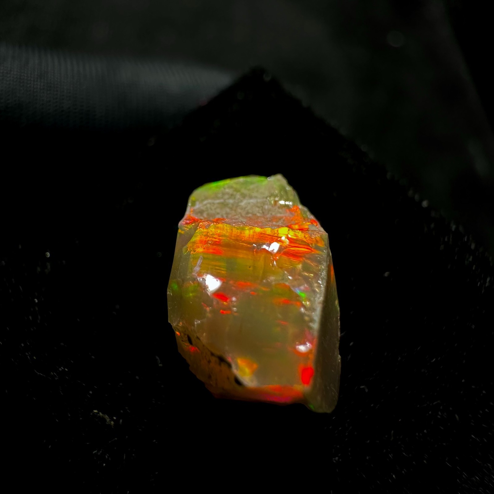 2.75 CTS Natural Ethiopian Opal Rough, Multi Fire Opal Gemstone, Welo Opal Raw.