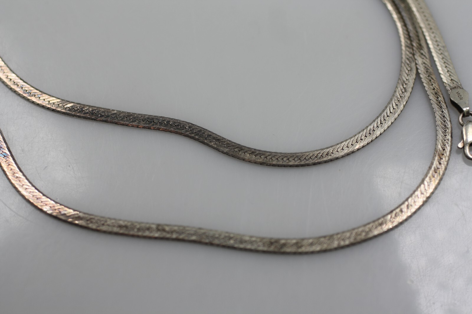 VTG FGS VIOR ITALY 925 Sterling Silver flat Herringbone 4mm chain Necklace 30″