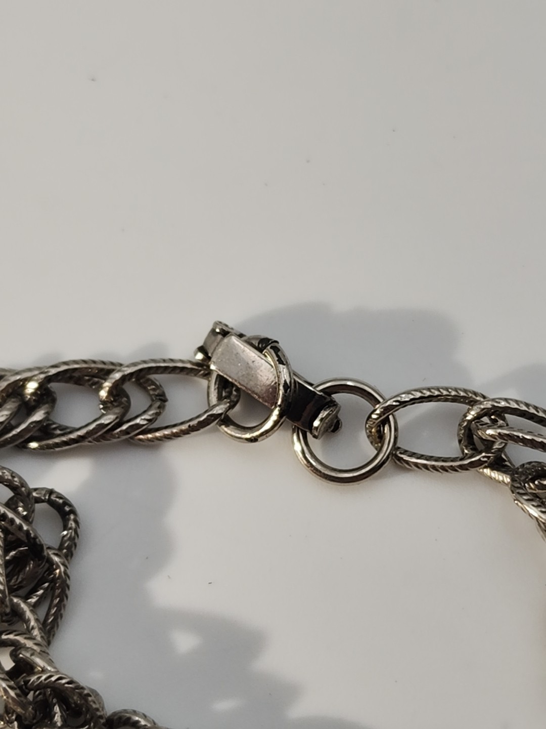 Vintage silver tone Native American Indian Teepee Totem 7″ Charm Bracelet