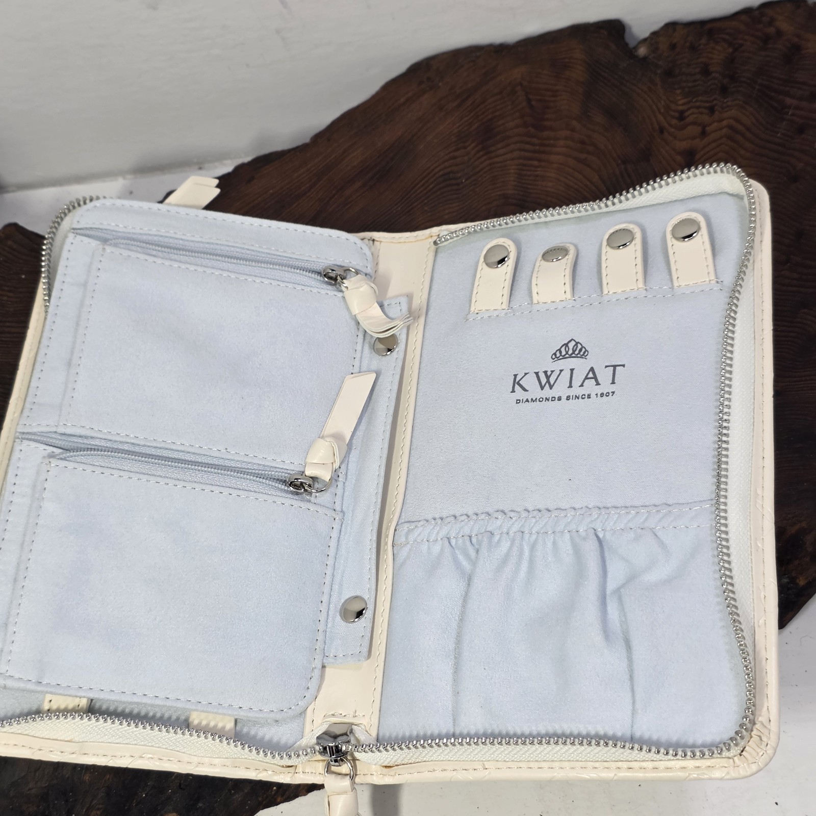 Kwiat Travel Jewelry Case White Zip Organizer Necklace Ring Earrings Leather