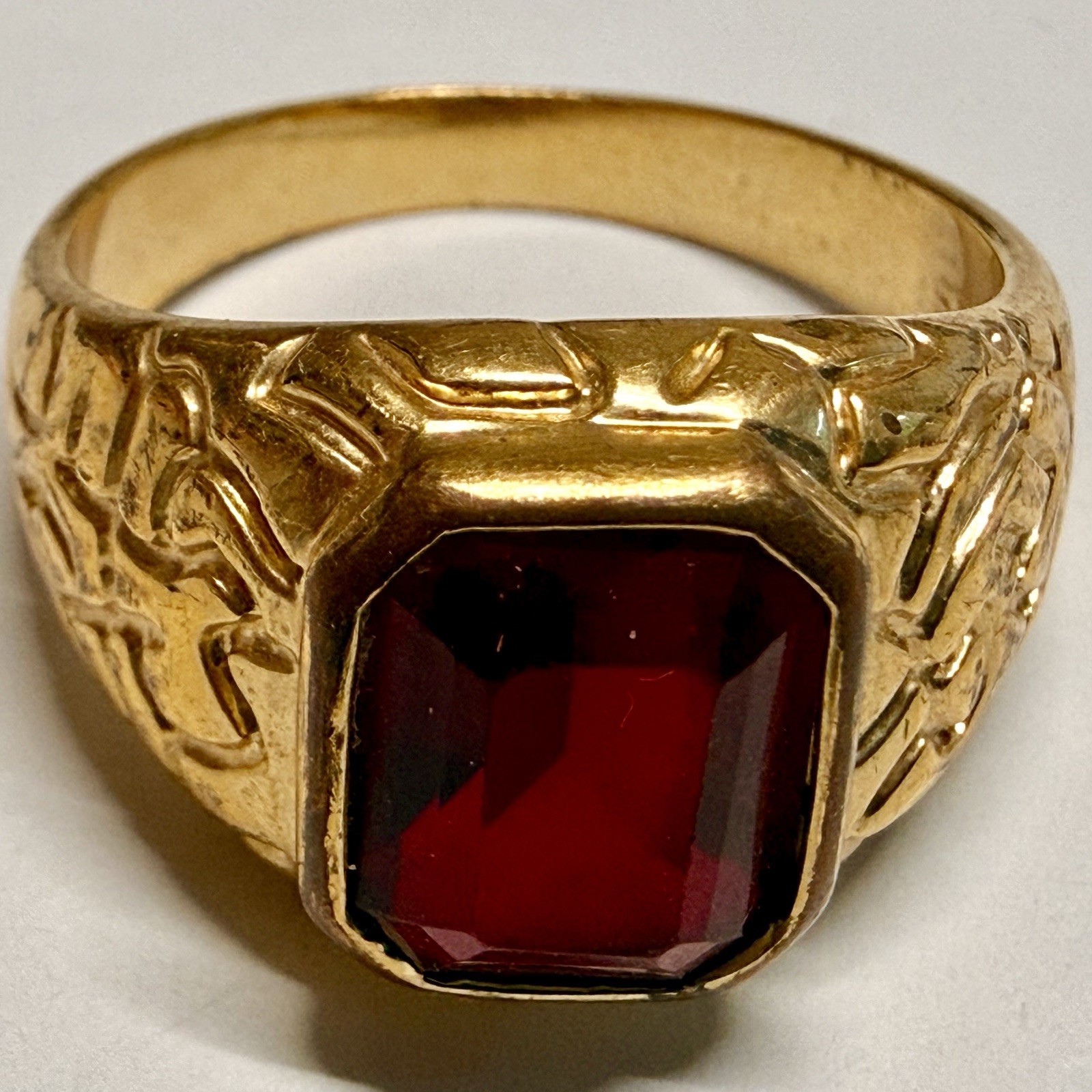 5.59g Men’s Red Emerald Cut Palm Beach Jewelry by SETA Ring/Size 11/VG-Ex