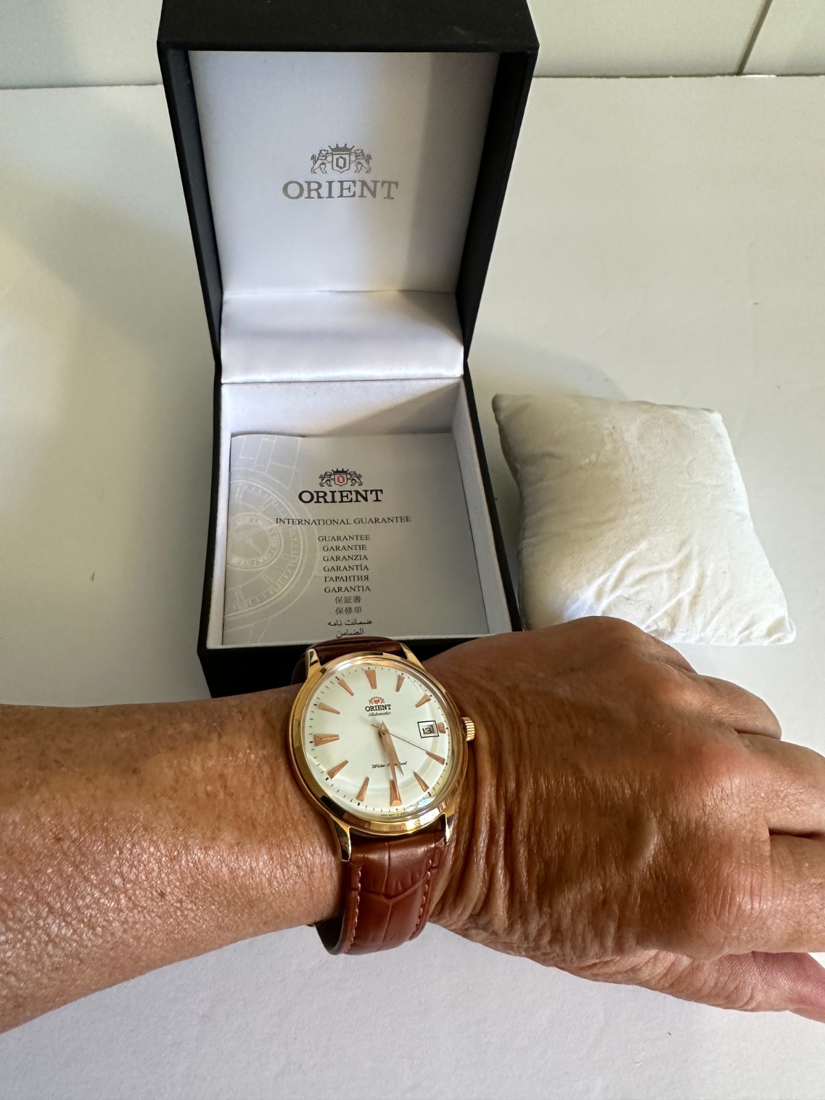 Orient Bambino FAC00002W0 Automatic Watch Gold Case Box Papers Excellent