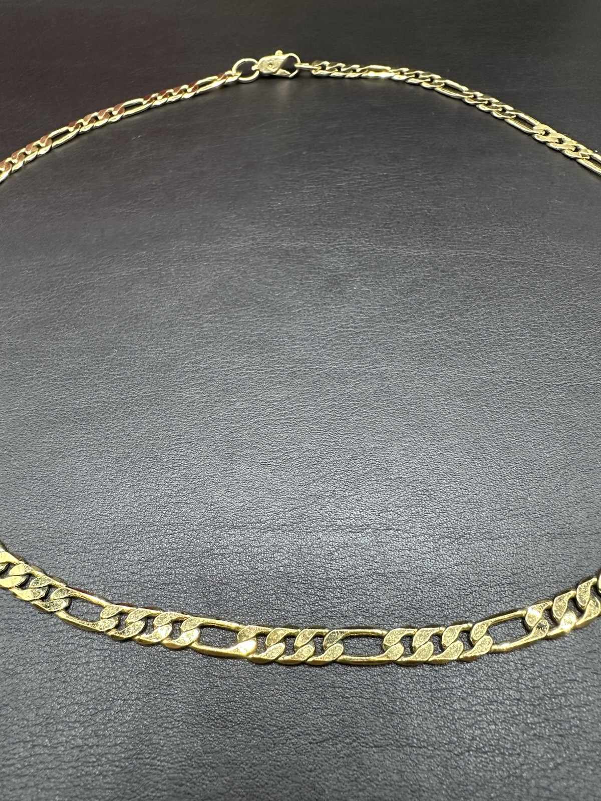 Vintage Gold Tone FIGARO Flat Link Chain Necklace 18.5 Inches Excellent Cond
