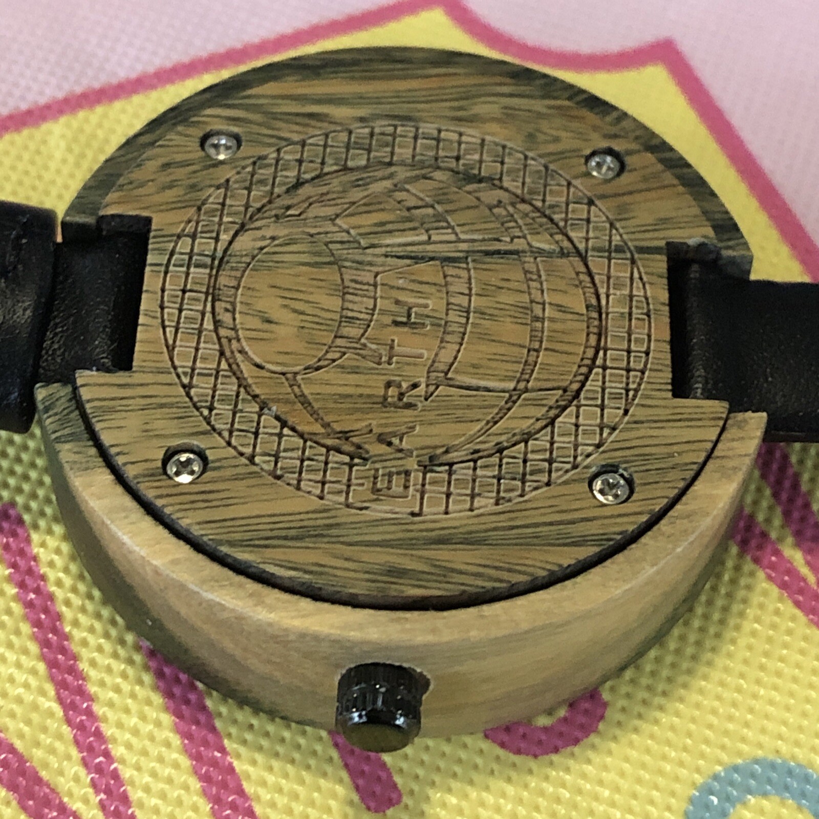 Earth Wood Watch NWOT