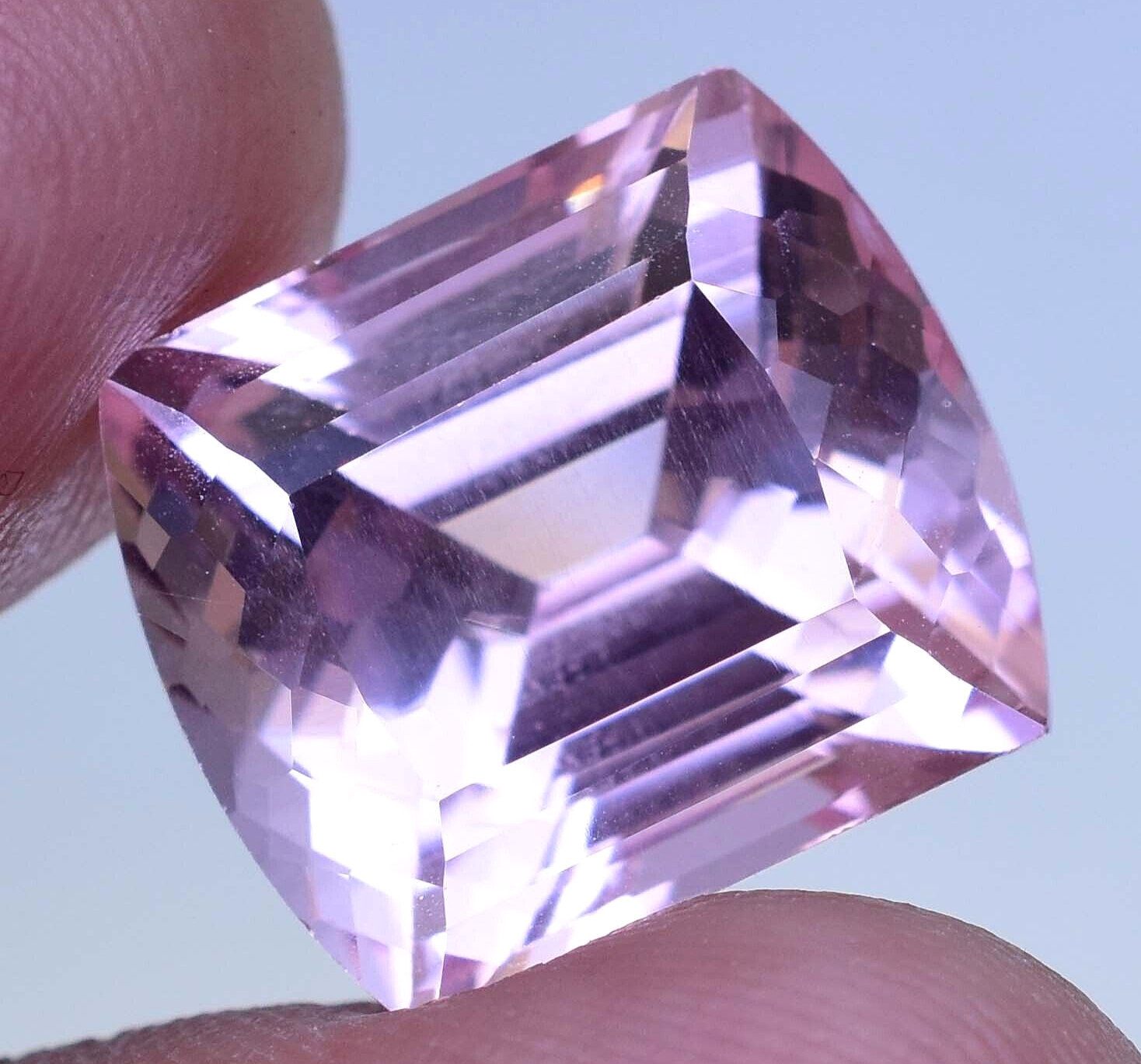 Natural imperial Topaz 20.00 Ct Cushion Stunning Flawless AGL Certified Gemstone