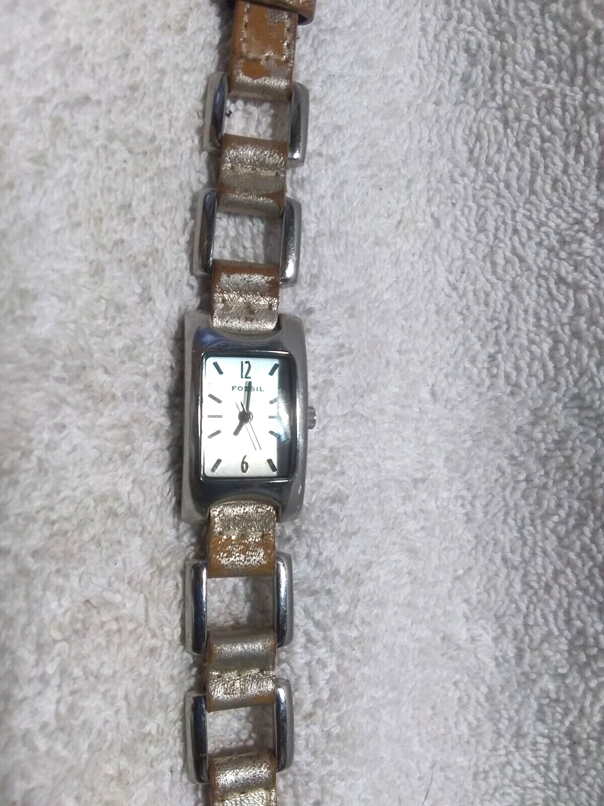 Fossil Quartz Watch Silver Dial Case Faded Pink Lather Link Band New Bat Works