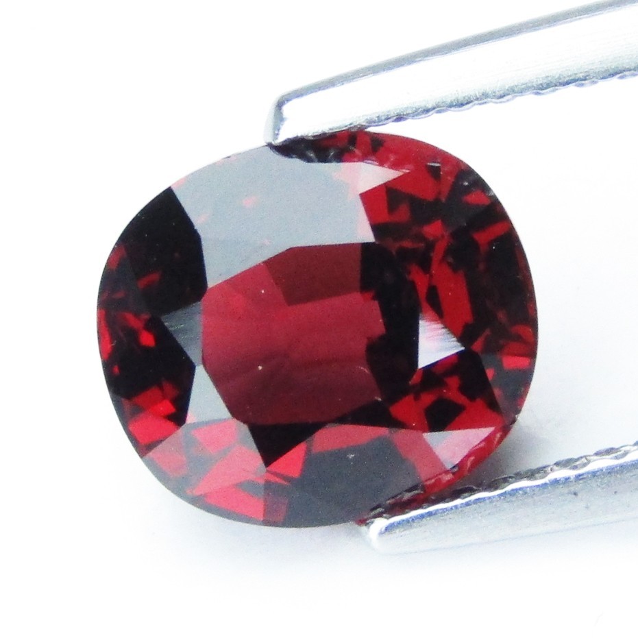3.38Cts Ravishing Natural Pink Rhodolite Garnet 8.9×7.9×5.5mm Cushion Gemstone