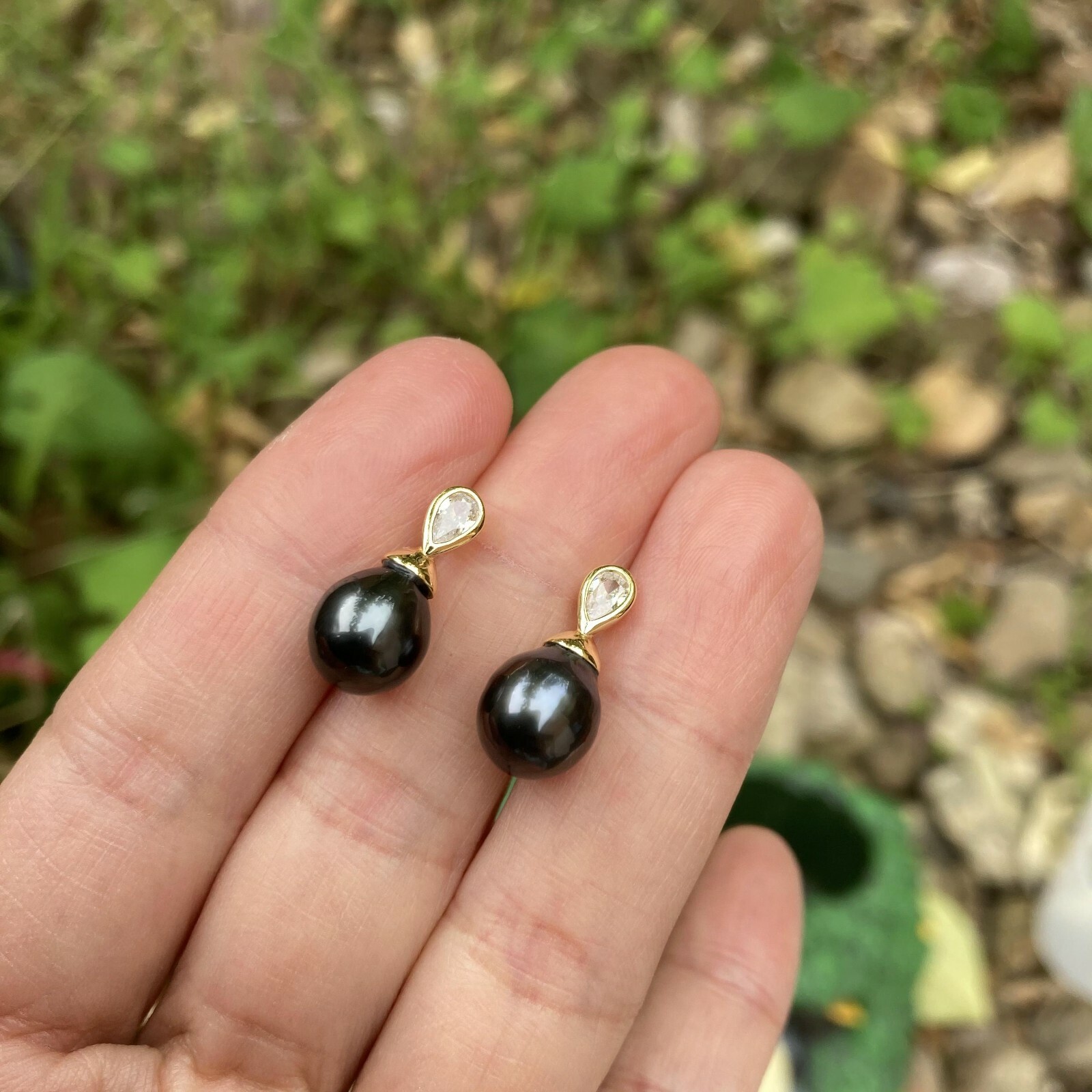High luster Black Tahitian Pearl sterling Silver S925 Gold Earring stud TH185
