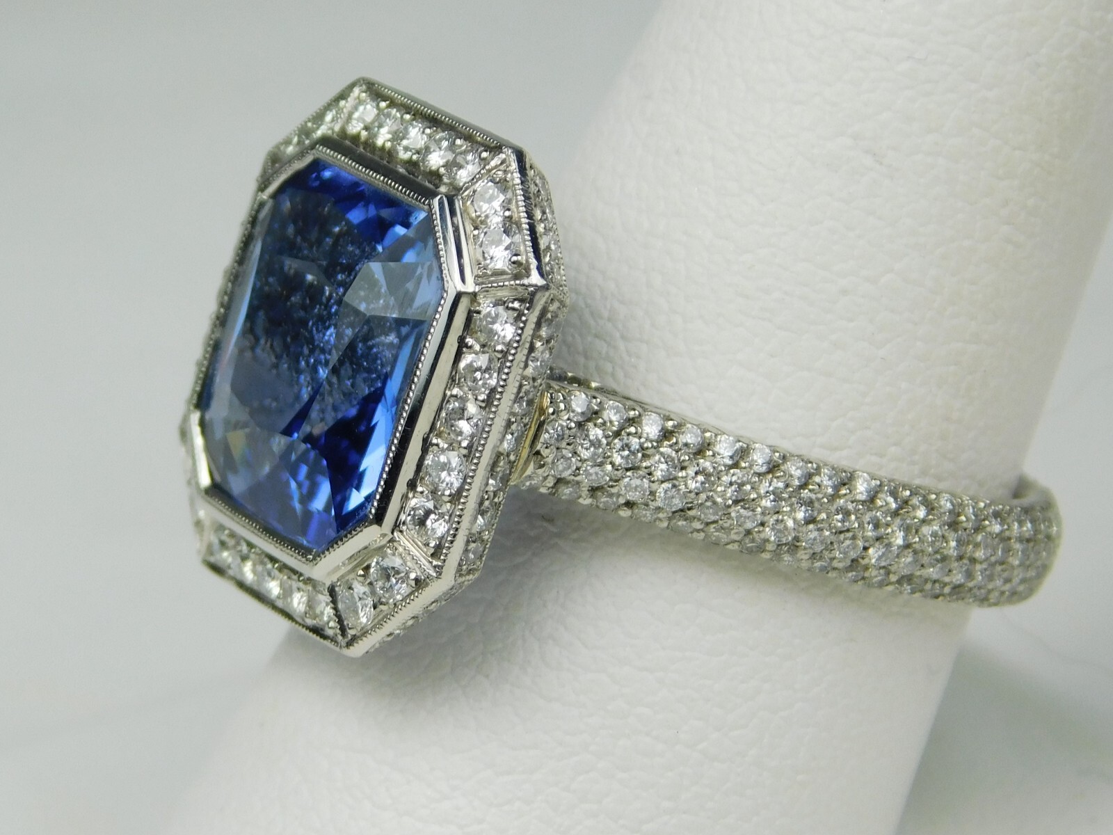 Platinum EC Sapphire & Halo Diamond Ring GIA Beryllium Diffused Sz 9.5 B9283