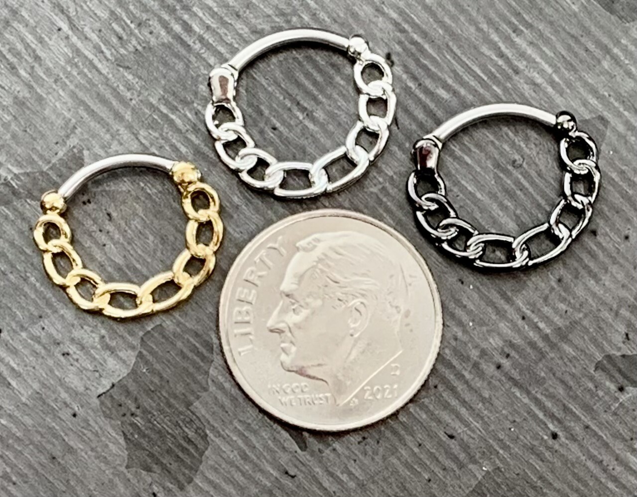 1pc Chain Round Septum Clicker 16g Pierced Nose Ring IP 316L Surgical Steel