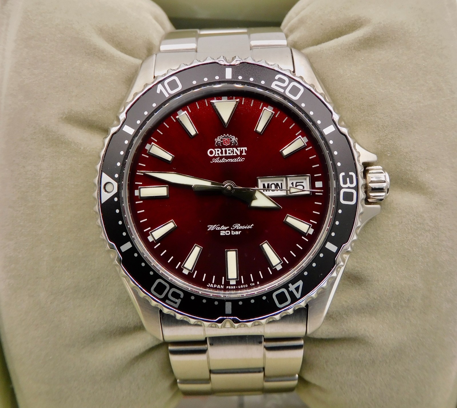 NEW ORIENT WATCH Automatic MAKO Red Men’s RN-AA00033R in BOX