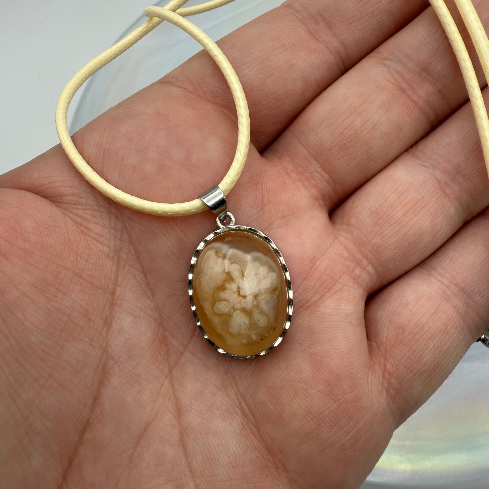 Flower Agate Pendant Necklace Oval Stone Silver Tone Cord Jewelry Women Pink