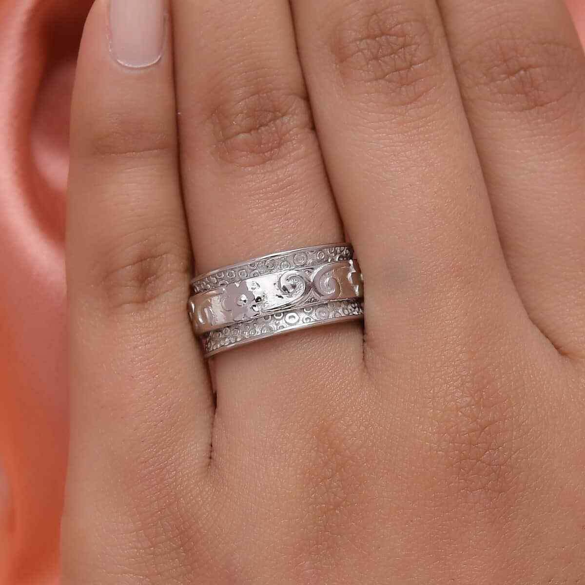 Spinner Ring in Sterling Silver 4.40 Grams Size 6