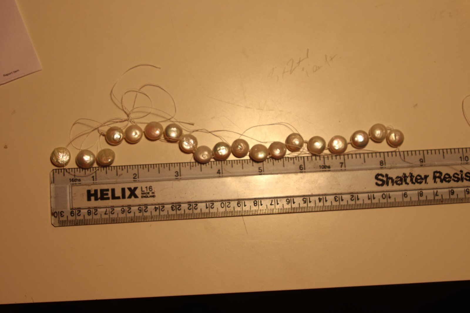 Raw 11x6mm flat end white pearls dr6